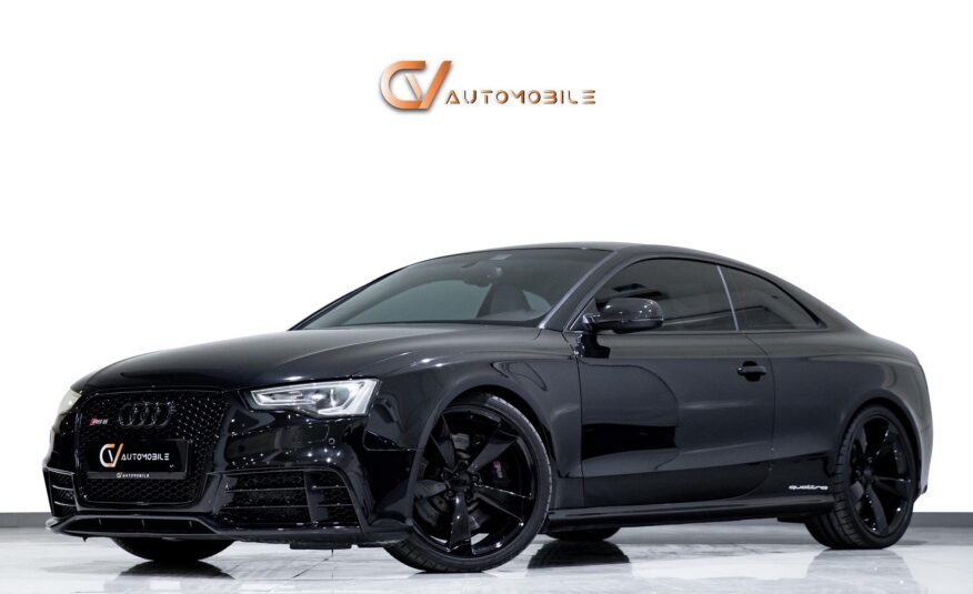 2013 Audi RS5 Coupe Phantom Black Edition