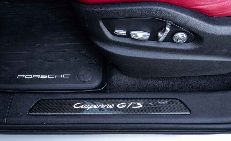2021 Porsche Cayenne GTS Coupe