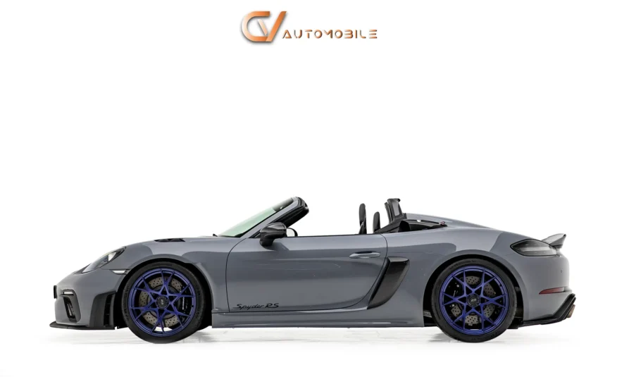 2024 Porsche 718 GT4RS Spyder Weissach GCC Dealer Warranty