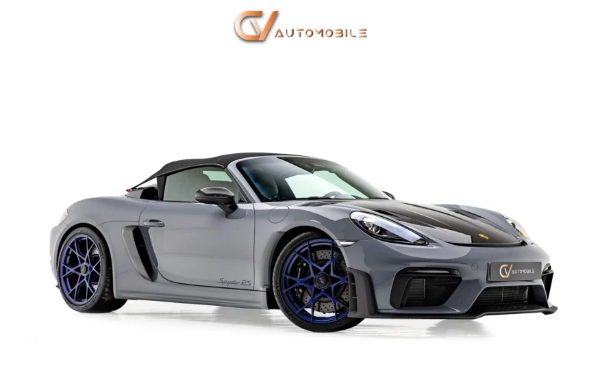 2024 Porsche 718 GT4RS Spyder Weissach GCC Dealer Warranty