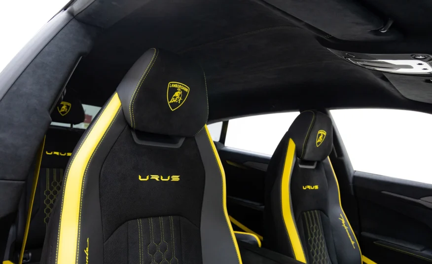 2023 Lamborghini Urus Performante